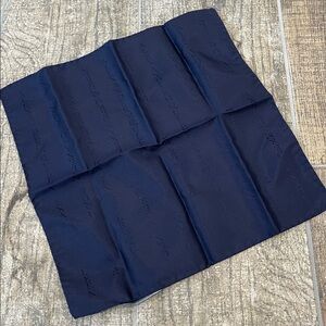 Alexander McQueen Mens Navy 100% Silk Pocket Square Logo Print